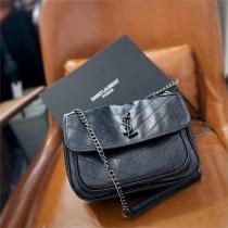 Saint Laurent スーパーコピー ショルダーバッグ チェーン イヴ・サンローラン YSL NIKI レザー
