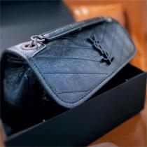 Saint Laurent スーパーコピー ショルダーバッグ チェーン イヴ・サンローラン YSL NIKI レザー