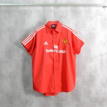 2026ファッション バレンシアガ コピー 半袖シャツ BALENCIAGAｘadidas x Manchester United F.C. コラボ ロゴ刺繡