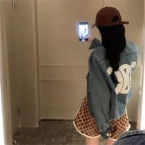  トレンドを問わず長く愛用 CELINE スーパーコピー デニム ジャケット 定番 ロゴ プリント 金属ボタン セリーヌ