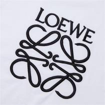 個性的新品 LOEWE スーパー コピー Tシャツ 半袖 コントラストカラー 立体 刺繡 ゆったりサイズ ロエベ