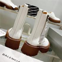 オシャレな秋冬コーデスタイル BALENCIAGA コピー ブーツ 厚底ソール 3色 ロゴ バレンシアガ