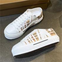 ストレスフリーな着心地 バーバリー コピー カジュアルシューズ チェック柄 立体 ロゴ 厚底 BURBERRY 