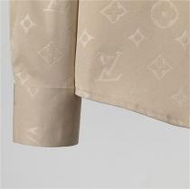 注目のトレンド新品対応 LOUIS VUITTON コピー シャツ モノグラム カーキカラー 刻印 ロゴ ルイヴィトン 