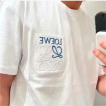 SNSで話題大沸騰中！LOEWE スーパー コピー Tシャツ 刺繡 ロゴ ポケット グラデーションカラー ロエベ