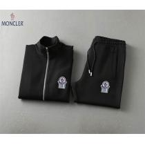 ストリートスタイル感たっぷり モンクレール 上下セット 偽物 ロゴ 貼り付け スプレー柄 スウェット MONCLER  