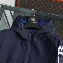 ★秋冬トレンド感たっぷり モンクレール コピー ジャケット フード付き MONCLER ロゴ プリント