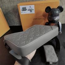 【M46104】LOUIS VUITTON コピー メッセンジャーバッグ デュオ シリーズ Shadowレザー ルイヴィトン