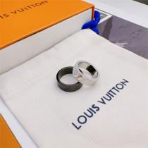 2026年超人気の高品質 ルイヴィトン スーパーコピー 指輪 モノグラム 刻印 LOUIS VUITTON 2色