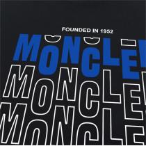 オシャレな秋冬コーデ MONCLER スーパーコピー トレーナー ロゴ プリント 柄 貼り付け ワッペン モンクレール