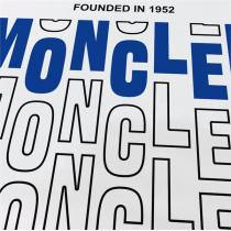 オシャレな秋冬コーデ MONCLER スーパーコピー トレーナー ロゴ プリント 柄 貼り付け ワッペン モンクレール