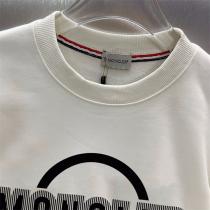 大人っぽい雰囲気が感じ モンクレール 偽物 トレーナー ロゴ プリント 柄 ワッペン MONCLER 2色 男女兼用   