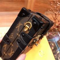 【M45943】LOUIS VUITTON スーパーコピー ハンドバッグ Petite Malle ルイヴィトン モノグラム