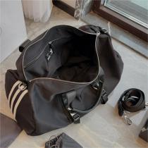 ファッション新品 プラダ スーパーコピー ボストンバッグ PRADA × Adidas Re-Nylonシリーズ ストライプ