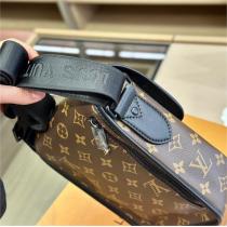 LOUIS VUITTON スーパーコピー ショルダーバッグ アーチ ロゴ モノグラム コンパクト型 ルイヴィトン