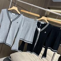 ★セレブ愛用★CHANE1上下着コピーおしゃれセットアップ新作2026-2026トレンド秋冬コレクション黒色☆グレー色