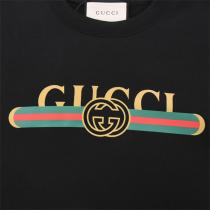 男女問わず愛される GUCC1 偽物 トレーナー 定番 ストライプ 柄 GGロゴ 丸首 100%コットン 柔らかい手触り