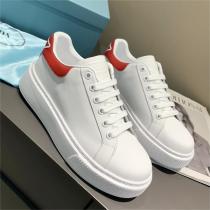 2026秋冬コレクション♥PRADA スーパーコピー スニーカー ロゴ刻印 レザー プラダ 2色