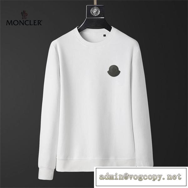 クールさがあるスタイル MONCLER コピー トレーナー 定番 ロゴ ワッペン 相対色 クルーネック モンクレール★