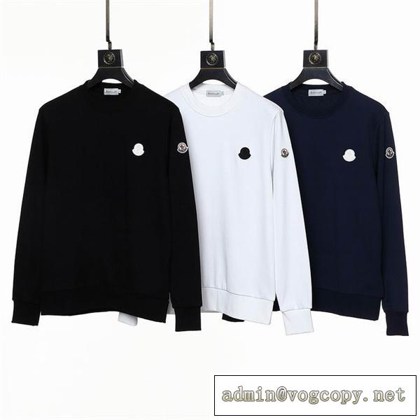 幅広い着こなしアイテム MONCLER 偽物 トレーナー ロゴ ワッペン 反対色 プリント柄 かっこいい 綿 モンクレール