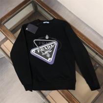 冬秋ファッション2026 PRADA コピー トレーナー ロゴ プリント 三角 定番 クラッシック プラダ
