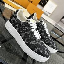 デイリー使いにぴったり ルイヴィトン スーパーコピー スニーカー デニム生地 モノグラム ２色 レザー LOUIS VUITTON