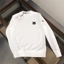  おしゃれ感度が高まる MONCLER スーパーコピー トレーナー 立体 ロゴ 刺繡 ワッペン 定番 モンクレール 丸首