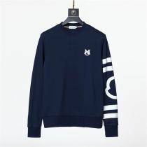 世代を問わず高い人気 MONCLER コピー トレーナー 立体 ロゴ 柄 プリント カジュアル 男女兼用 モンクレール