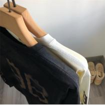 BALENCIAGA 偽物 長袖Ｔシャツ BBロゴ 袖 プリント ロンＴ バレンシアガ クルーネック 水洗いレトロ 快適な着心地