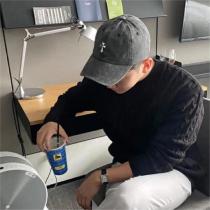 注目のトレンド クロムハーツ 偽物 キャップ クロス ロゴ 貼り付け 金属 水洗い加工 レトロ CHROME HEARTS