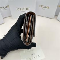 CELINE スーパーコピー 3つ折り財布 TRIOMPHEシリーズ キャンバス モノグラム柄 レザー セリーヌ
