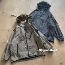 オシャレな秋冬コーデ ストーンアイランド 偽物 ジャケット アウトドア チェック柄 STONE ISLAND