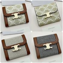 お手頃高品質★CELINE コピー 財布 TRIOMPHE CANVASシリーズ 4色 牛革 レザー 収納 セリーヌ