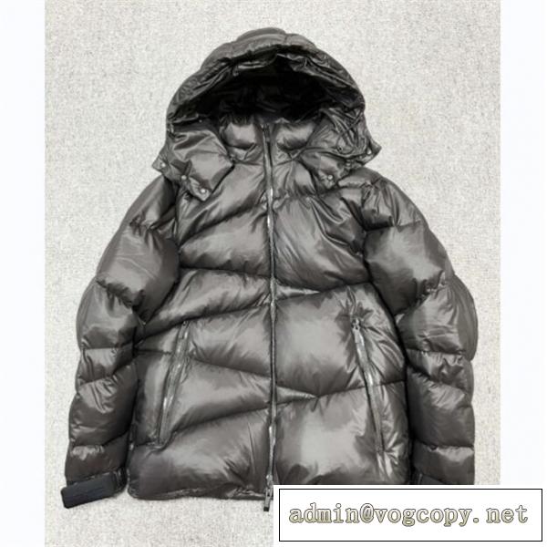 綺麗に決まる モンクレール 偽物 ダウンジャケット YONNE フード付き メンズ 2色 MONCLER