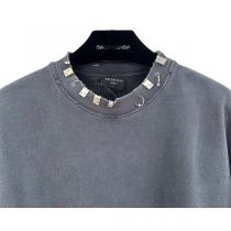 2026FW バレンシアガ コピー トレーナー PIERCED ROUND スウェットシャツ メタル オーナメント BALENCIAGA 