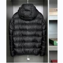 23FW MONCLER コピー ダウンジャケット Myosotis シリーズ 軽量ナイロン フード ワッペンモンクレール