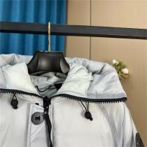 【ボンバースタイル】カナダグース コピー X-RAY CHILLIWACK BOMBER Canada Goose ポケット 機能性