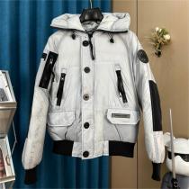 【ボンバースタイル】カナダグース コピー X-RAY CHILLIWACK BOMBER Canada Goose ポケット 機能性