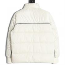 ☆2026限定新作☆モンクレール コピー ダウンジャケット 90％ダウン入り ユニセックス 機能性 MONCLER