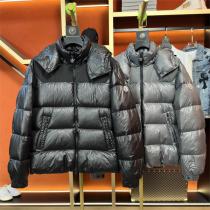 大活躍の予感 モンクレール スーパーコピー ダウンジャケット フード付き モノグラム MONCLER 