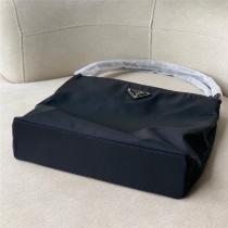 トレンド最新モデル プラダ スーパーコピー トートバッグ ナイロン ロゴ ミディアム PRADA
