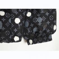 2026コラボ ルイヴィトン コピー ダウンジャケット LOUIS VUITTON x Yayoi Kusama 水玉 定番 