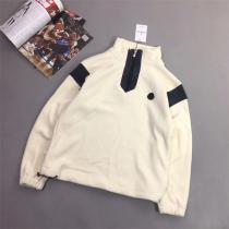 芸能人愛用 MONCLER 偽物 トレーナー フロントジップ モンクレール 肩が落ちた モンクレール