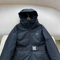 ベルト付き プラダ スーパーコピー ダウンジャケット Re-Nylon ナイロン生地 PRADA 