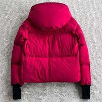 冬のお勧め♡♡MONCLER 偽物 ダウンジャケット Airy 3D ロゴ フード付き 2色 モンクレール
