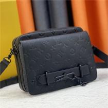 【M45585】LOUIS VUITTON コピー メッセンジャーバッグ New Classicsシリーズ Monogram ルイヴィトン
