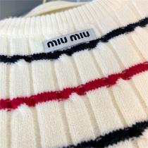今季人気急上昇中 ミュウミュウ コピー セーター クルーネック ボーダー柄 レトロ MIUMIU