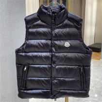 スイッチシーズン MONCLER コピー ダウンベスト メンズ ワッペン ハイネック モンクレール