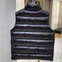 スイッチシーズン MONCLER コピー ダウンベスト メンズ ワッペン ハイネック モンクレール