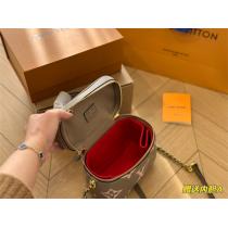 2026人気色❤️ルイ・ヴィトンバッグスーパーコピーLOUIS VUITTON VANITY PM収納性抜群モノグラムバッグ